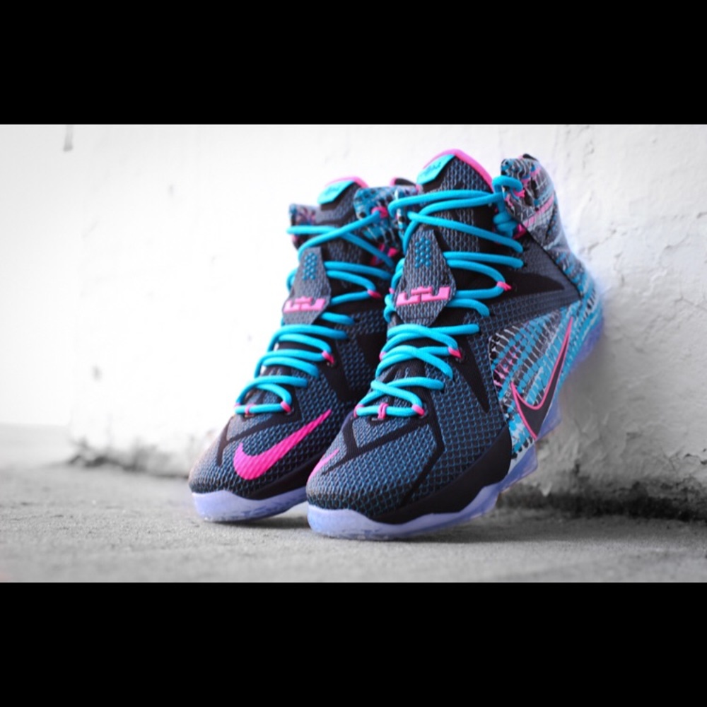 Nike Lebron 12 XII Chromosomes